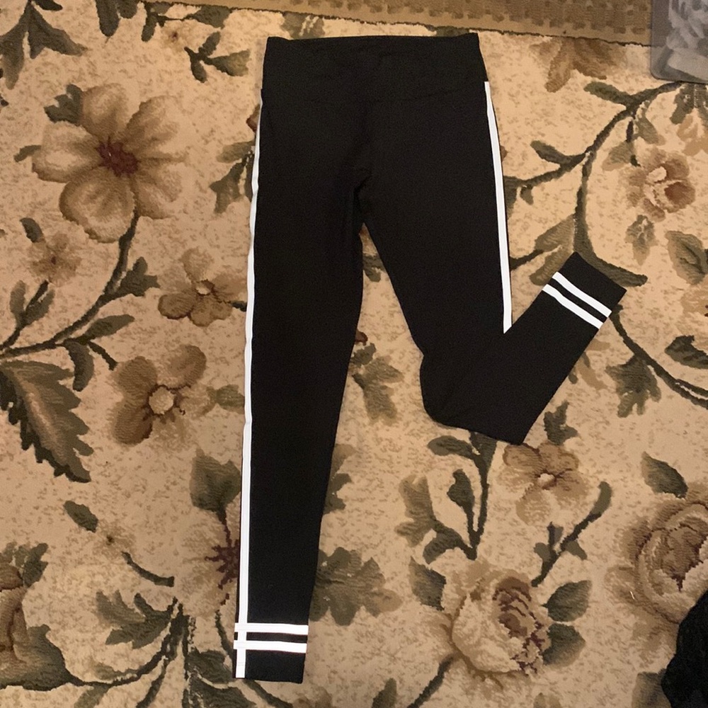 NWOT Peony & Me Reflective Leggings